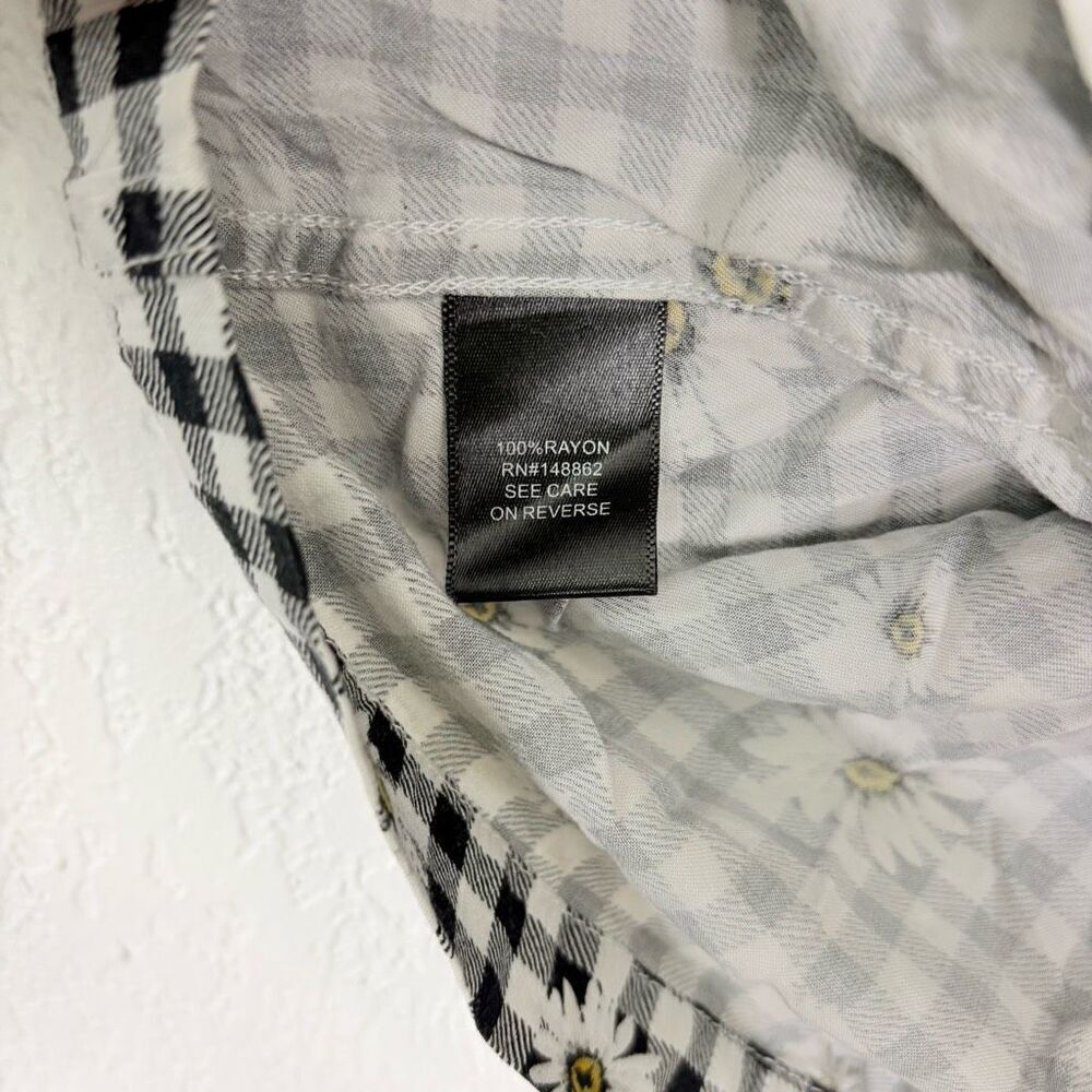 Torrid Black & White Gingham Print Collared Polo Daisy Top Women’s Size L - Picture 9 of 9